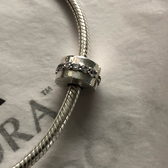 Pandora Iconic Bracelet Gift Set - Picture 2 of 6